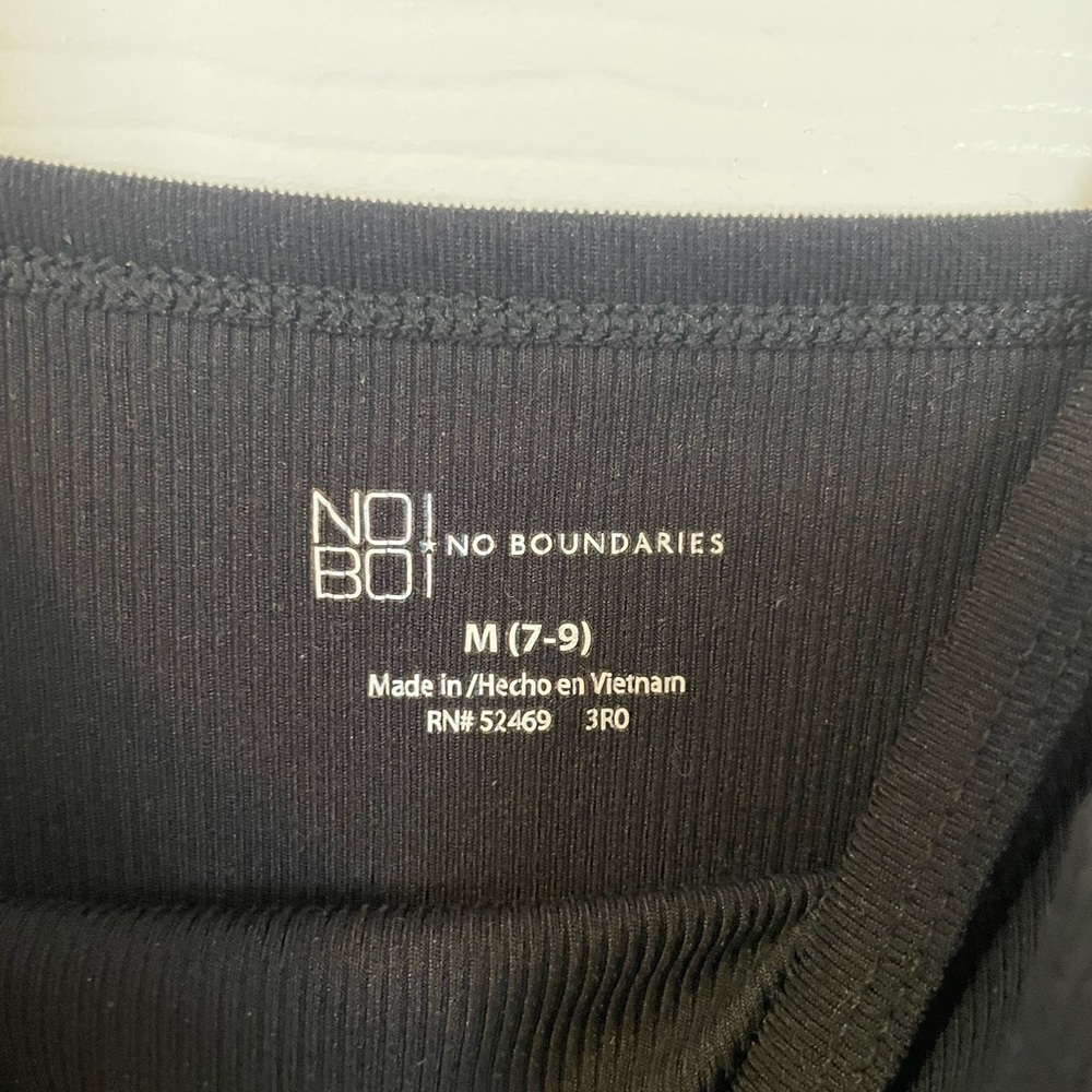 No Boundaries Black Ribbed Knit Tank Top Women’s Medium - Picture 3 of 4